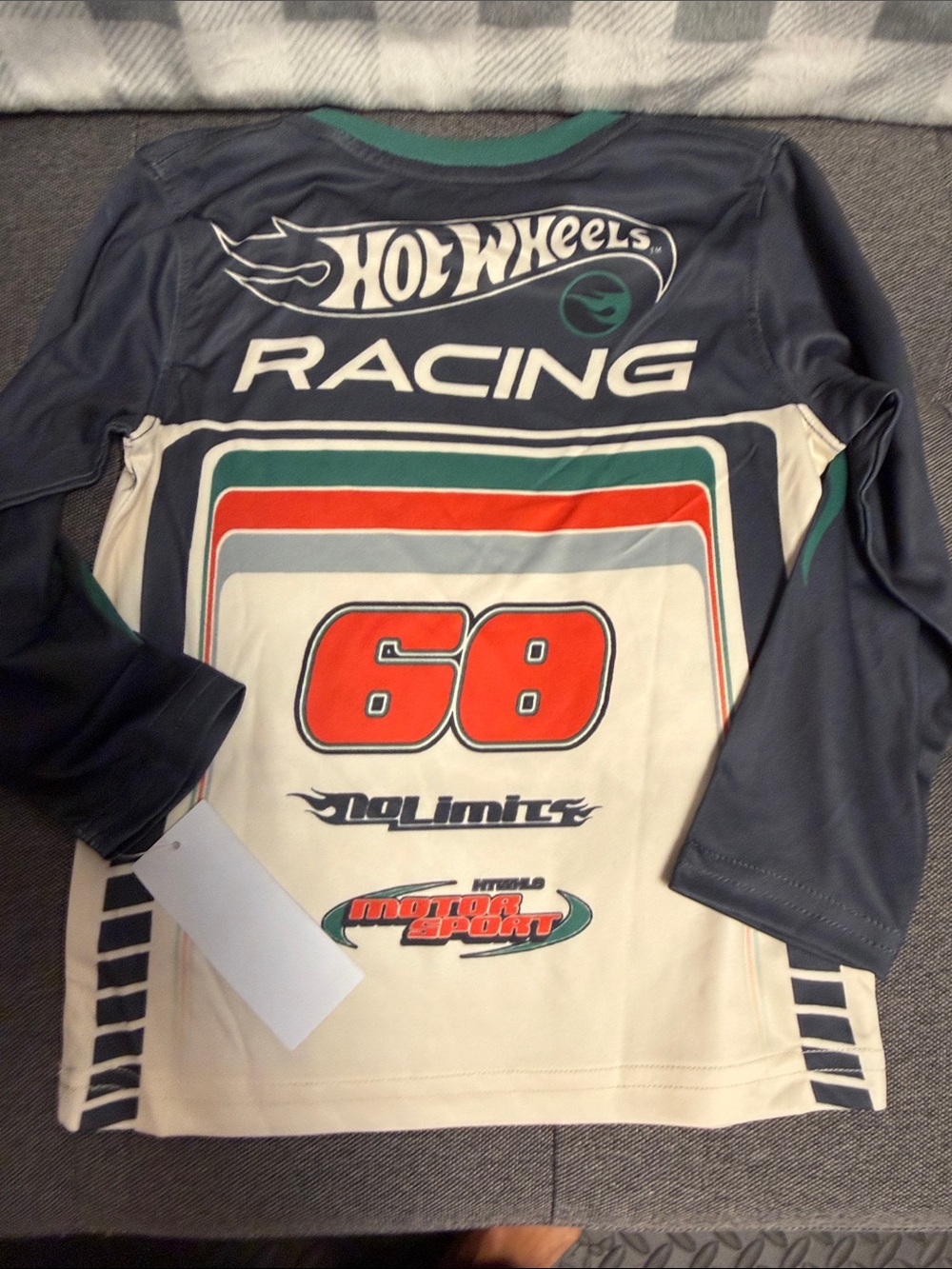 ❣️5/$25❣️Mattel Hot Wheels Navy and Green Kids' Crewneck Top - Picture 4 of 4